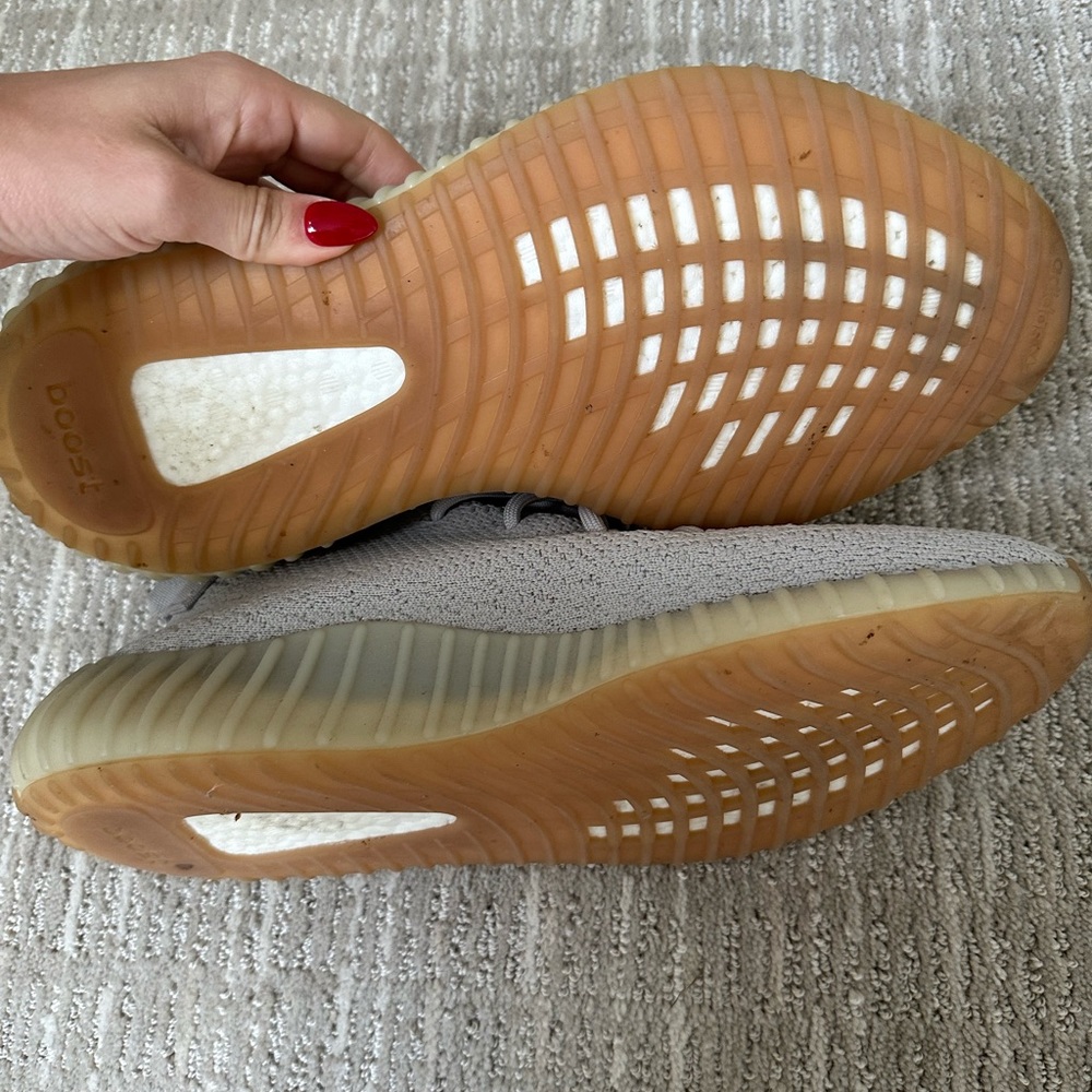 YEEZY SIZE 13 shoes ADIDAS - Picture 9 of 10